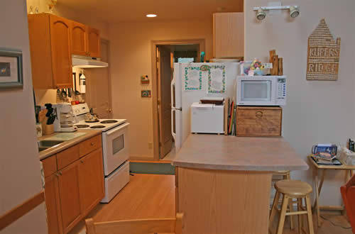 Mount Norman Hideaway, South Pender Island Accommodation